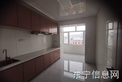 幸福小區(qū)樓房出售