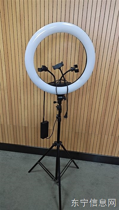 便宜出售直播美顏燈