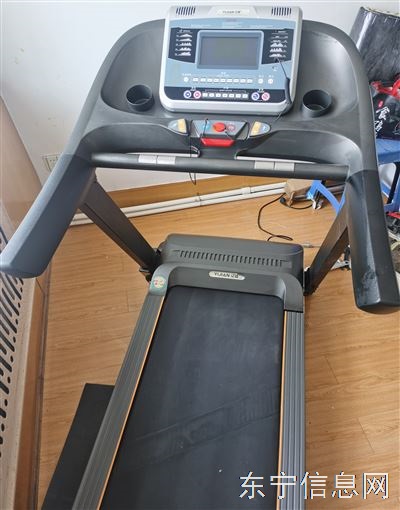賣億健跑步機一臺